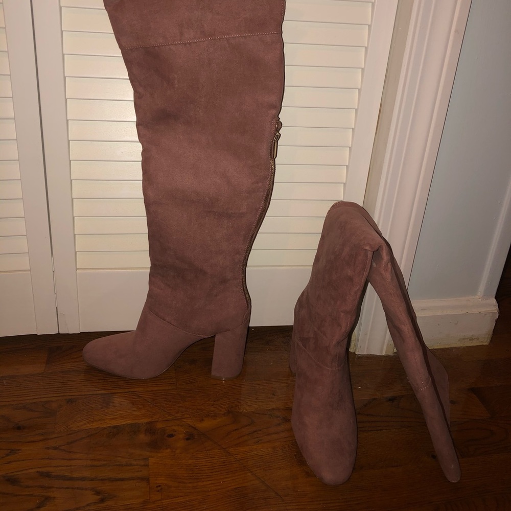 Shoe dazzle knee high pink boots